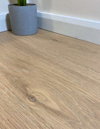Staki York Rustic Led Oil 15x180x2400mm Showroom