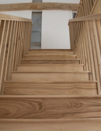 A104 OAK RUSTIC BRUSHED & OILED - 150x1900mm 5