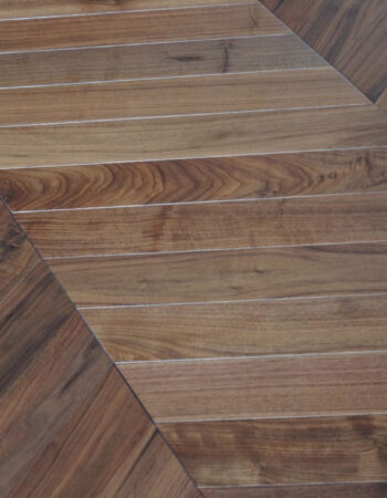 FTCV409 Lacquered Walnut - 18/4x90x600mm 1