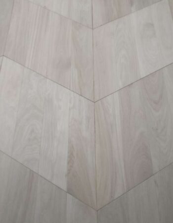 Engineered chevron 18/4x500x500mm AB Unfinished FTC1854P 1
