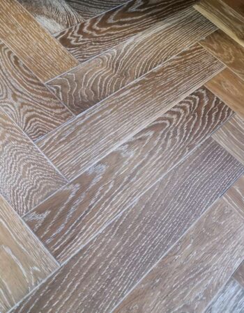 Engineered herringbone 14/4x90x450mm Smoked White FTHB1497T 1