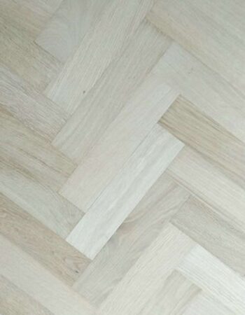 Engineered herringbone 18/4x70x300mm AB Unfinished (square edges) FTHB1874P 1
