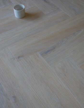 Fxsh02 Spc Herringbone 6.5/0.5x128x615mm Classic Oak V1