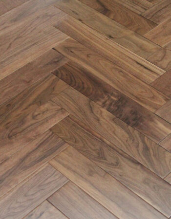 FTH407 18/4x150x600mm Walnut Matt Lacquered Herringbone