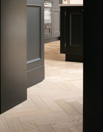 Zb204 Shore Drift Oak Herringbone 14x90x400mm Engineered Oak V4