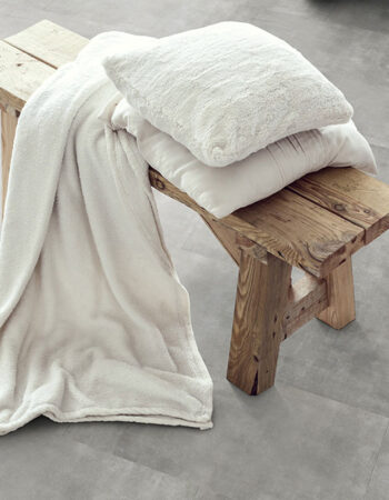 Luvanto Design Showroom Weathered Concrete 2.5x305x610mm Vinyl