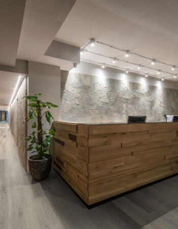 Luvanto Pace Showroom Misty Elm 4x184x1219mm Vinyl