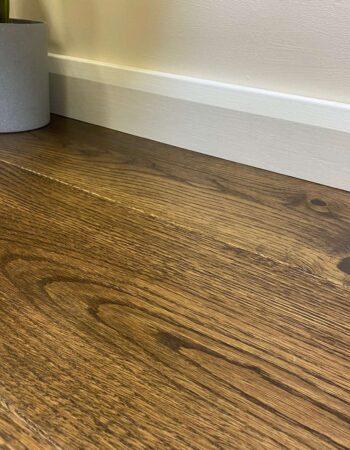 Staki Berwick Rustic Lacquered 15x180x2400mm Showroom