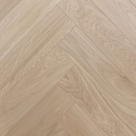 Staki Chester Herringbone Rustic Led Oil 15x100x500mm