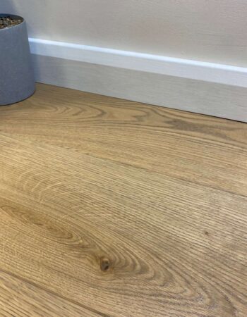 Staki Ely Rustic Led Oil 15x180x2400mm Showroom