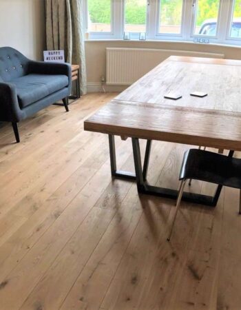 Staki Natural Rustic Led Oil 20x220x2400mm Showroom