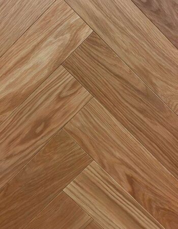 Staki Walnut Herringbone Rustic Led Oil 15x100x500mm