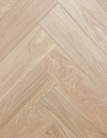 Staki White Brushed Herringbone Rustic Led Oil 15x100x500mm