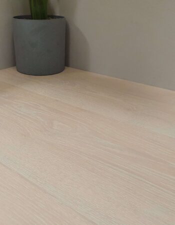 Staki White Brushed Rustic Led Oil 15x180x2400mm Showroom