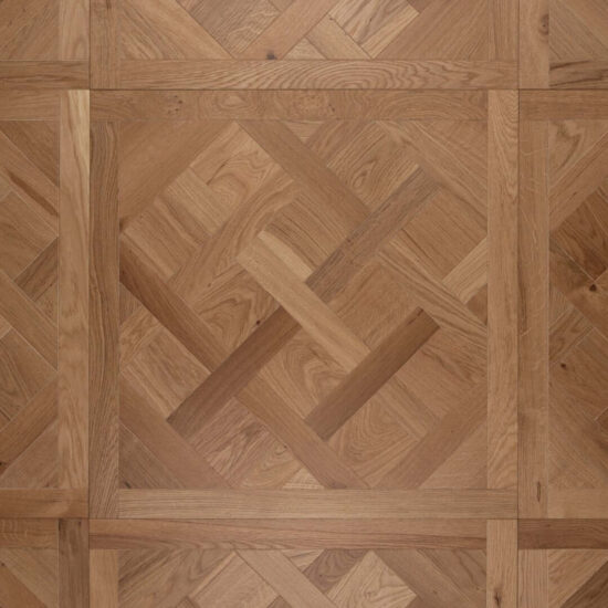 Versailles Panel Brushed Natural Lacquered Oak ShowRoom 20x800x800mm