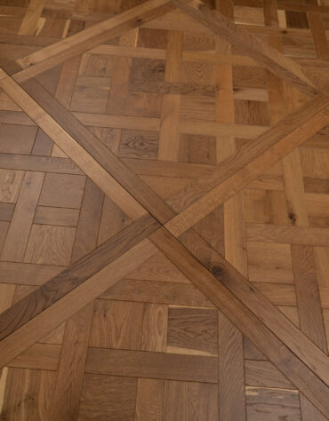 Versailles Panel Brushed Smoked Lacquered Oak ShowRoom 20x800x800mm