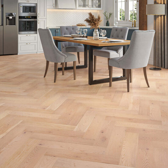 Salcey Engineered Herringbone Oak 15x125x600mm Showroom