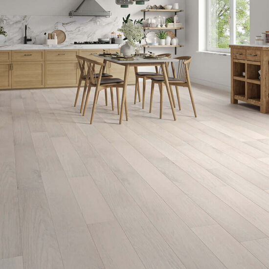 Brighstone Engineered Oak 14x180x400 1500mm Showroom