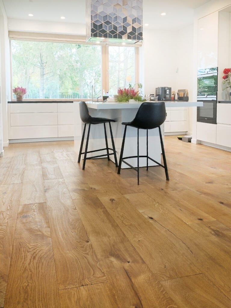 Fabia 14/3x190x1900mm Engineered Oak